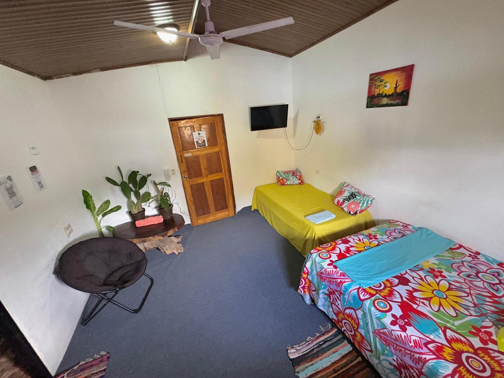Passifloras Hostel Quepos Εξωτερικό φωτογραφία