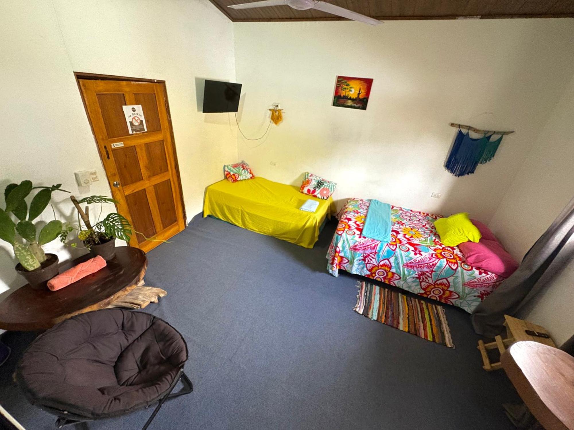 Passifloras Hostel Quepos Εξωτερικό φωτογραφία